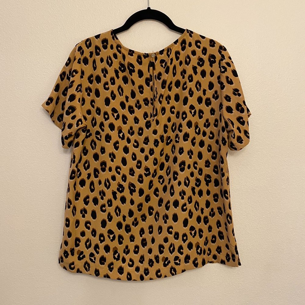 Breezy Casual Leopard Print Top - Picture 2 of 5